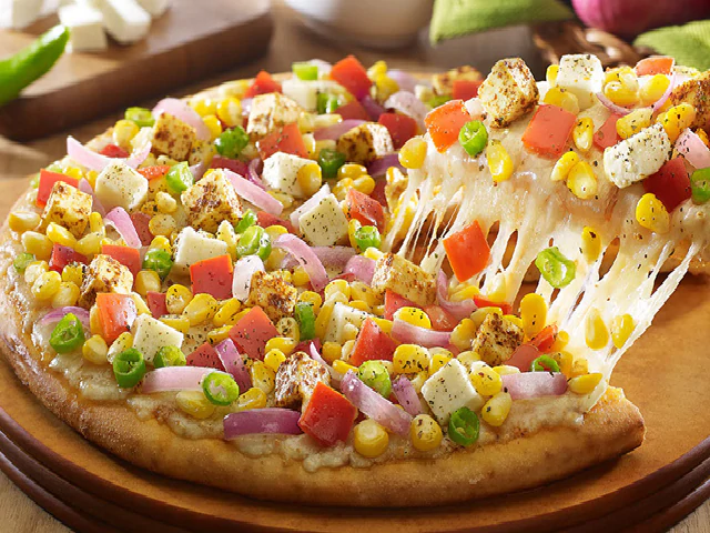 Corn Paneer Cheese Pizza Regular